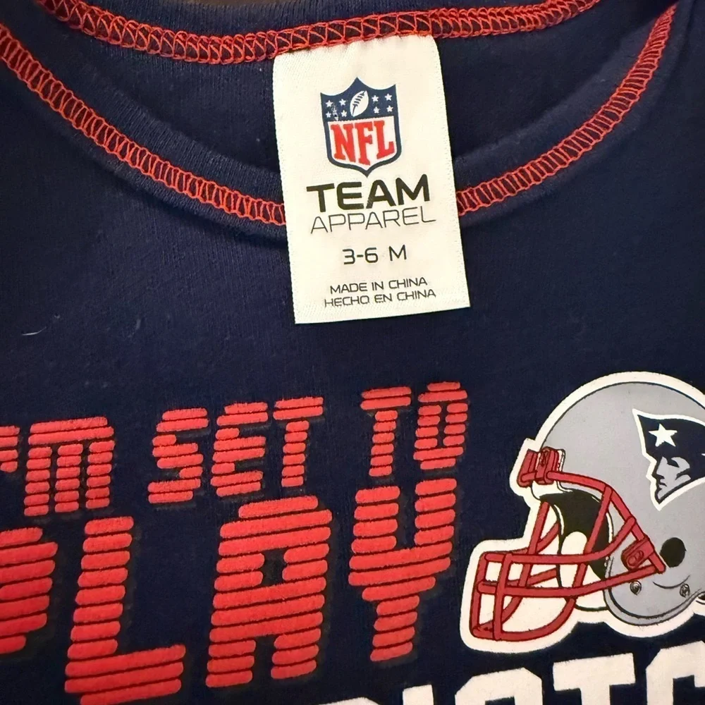 NFL Patriots Navy Blue Baby Bodysuit